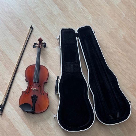 Violin - Picture 6 of 8